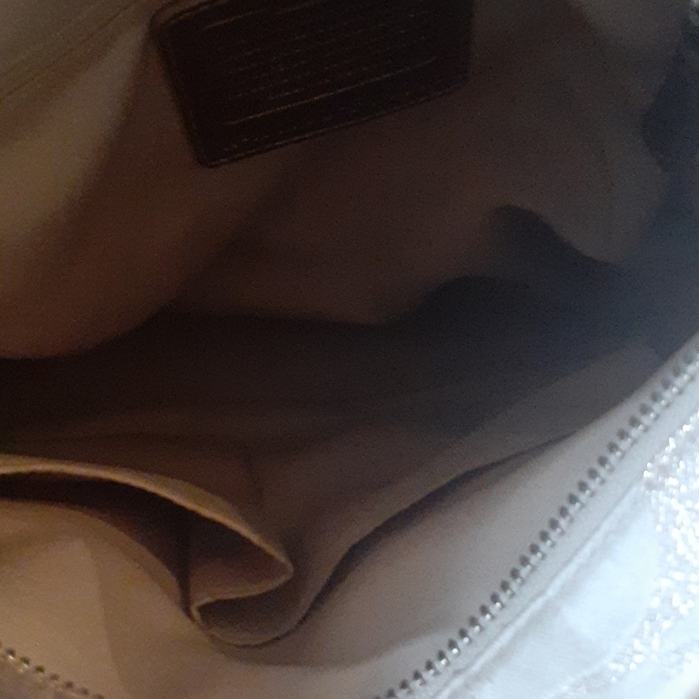 Purse - Picture 3 of 3